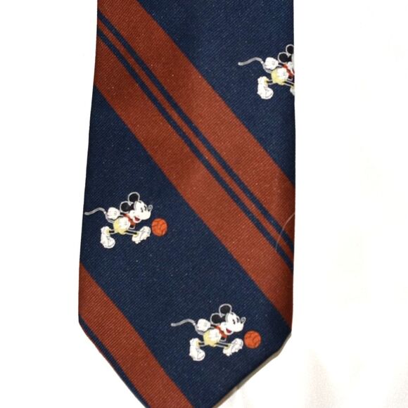 Vintage Cervantes 1970's Mickey Mouse Soccer Red/Navy Blue Tie - Picture 2 of 3